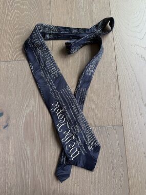 “We the People” Tie in Black by Museum Artifacts 100%Silk